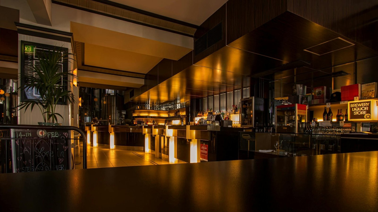 restaurant website design mockup